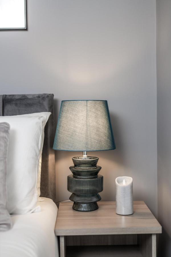 Cosy 4-Bedroom Apartment Next To Borough Λονδίνο Εξωτερικό φωτογραφία